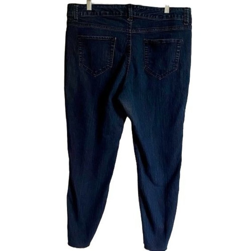 Nine West Frayed Hem Jeans Size 16 - Picture 2 of 9